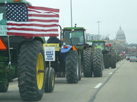 Tractorcade Approaches Capitol.JPG
